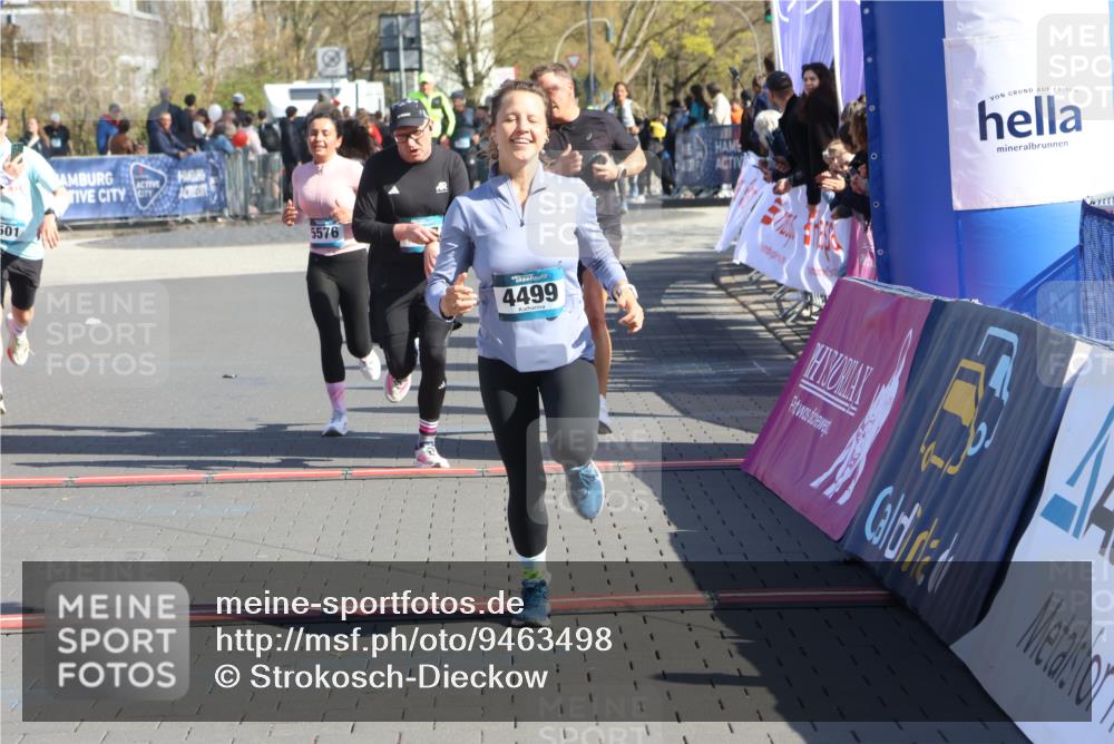 12.04.2026 - 45. Internationalen Wilhelmsburger Insellauf Strokosch-Dieckow http://msf.ph/oto/9463498 12.04.2026 10:53:44 Ziel 5544, 4499, 4277, 2600, 5490, 5576 meine-sportfotos.de