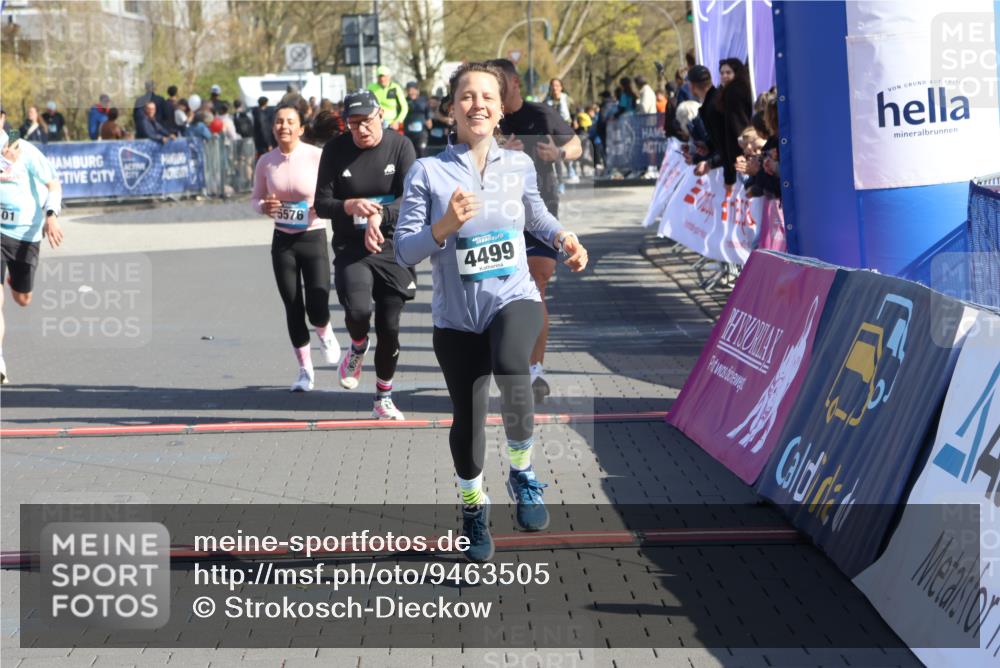12.04.2026 - 45. Internationalen Wilhelmsburger Insellauf Strokosch-Dieckow http://msf.ph/oto/9463505 12.04.2026 10:53:44 Ziel 5544, 4499, 4277, 2600, 5490, 5576 meine-sportfotos.de