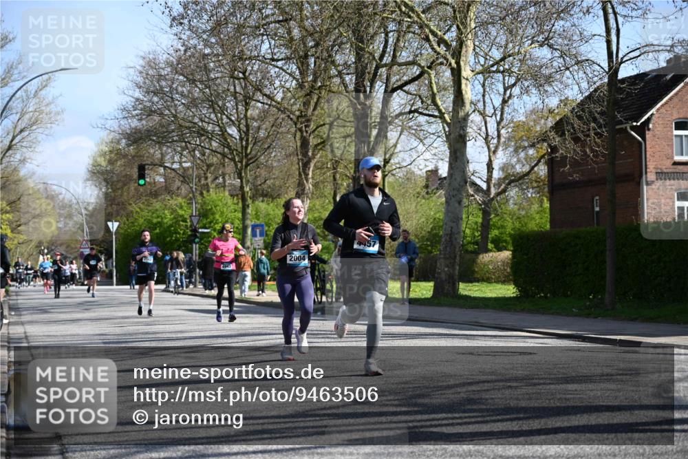 12.04.2026 - 45. Internationalen Wilhelmsburger Insellauf J. Mangold http://msf.ph/oto/9463506 12.04.2026 10:52:58 Ziel 2746, 2355, 5491, 3576, 4457, 2978, 2004, 2162, 4943, 4801, 4802, 4801, 4802, 5544, 4499, 4277, 2600, 5490, 5576, 5614, 4750, 2593, 2834, 2554, 5617 meine-sportfotos.de