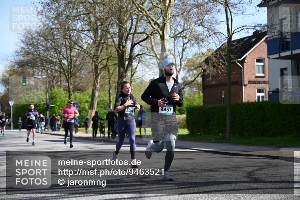 12.04.2026 - 45. Internationalen Wilhelmsburger Insellauf J. Mangold http://msf.ph/oto/9463521 12.04.2026 10:52:59 Ziel 2746, 2355, 5491, 3576, 4457, 2978, 2004, 2162, 4943, 4801, 4802, 5544, 4499, 4277, 2600, 5490, 5576, 5614, 4750, 2593, 2834, 2554, 5617 meine-sportfotos.de