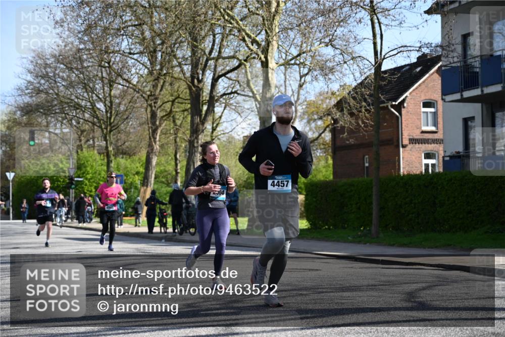 12.04.2026 - 45. Internationalen Wilhelmsburger Insellauf J. Mangold http://msf.ph/oto/9463522 12.04.2026 10:52:59 Ziel 2746, 2355, 5491, 3576, 4457, 2978, 2004, 2162, 4943, 4801, 4802, 5544, 4499, 4277, 2600, 5490, 5576, 5614, 4750, 2593, 2834, 2554, 5617 meine-sportfotos.de