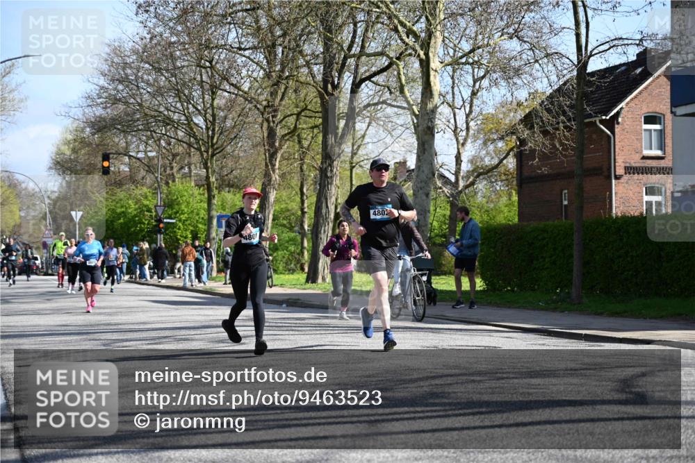 12.04.2026 - 45. Internationalen Wilhelmsburger Insellauf J. Mangold http://msf.ph/oto/9463523 12.04.2026 10:53:09 Ziel 4457, 2978, 2004, 2162, 4943, 4801, 4802, 5544, 4499, 4277, 2600, 5490, 5576, 5614, 4750, 2593, 2834, 2554, 5617, 5617, 5650, 4338 meine-sportfotos.de
