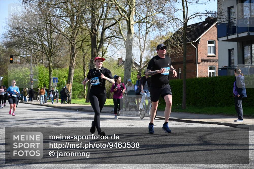 12.04.2026 - 45. Internationalen Wilhelmsburger Insellauf J. Mangold http://msf.ph/oto/9463538 12.04.2026 10:53:10 Ziel 4457, 2978, 2004, 2162, 4943, 4801, 4802, 5544, 4499, 4277, 2600, 5490, 5576, 5614, 4750, 2593, 2834, 2554, 5617, 5650, 4338 meine-sportfotos.de