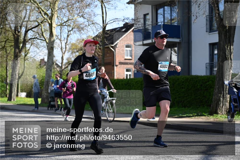 12.04.2026 - 45. Internationalen Wilhelmsburger Insellauf J. Mangold http://msf.ph/oto/9463550 12.04.2026 10:53:10 Ziel 4457, 2978, 2004, 2162, 4943, 4801, 4802, 5544, 4499, 4277, 2600, 5490, 5576, 5614, 4750, 2593, 2834, 2554, 5617, 5650, 4338 meine-sportfotos.de