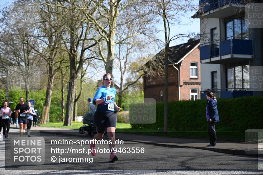12.04.2026 - 45. Internationalen Wilhelmsburger Insellauf J. Mangold http://msf.ph/oto/9463556 12.04.2026 10:53:14 Ziel 2162, 4943, 4801, 4802, 5544, 4499, 4277, 2600, 5490, 5576, 5614, 4750, 5614, 4750, 2593, 2834, 2554, 5617, 5650, 4338, 5406 meine-sportfotos.de