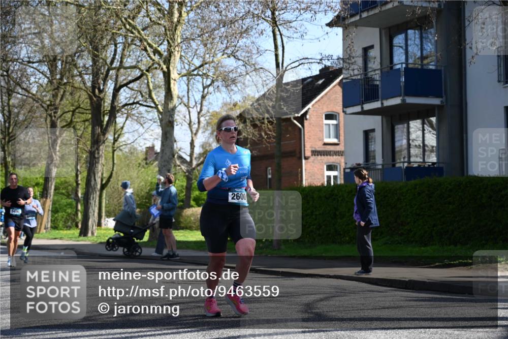 12.04.2026 - 45. Internationalen Wilhelmsburger Insellauf J. Mangold http://msf.ph/oto/9463559 12.04.2026 10:53:15 Ziel 2162, 4943, 4801, 4802, 5544, 4499, 4277, 2600, 5490, 5576, 5614, 4750, 2593, 2834, 2554, 5617, 5650, 5650, 4338, 5406 meine-sportfotos.de