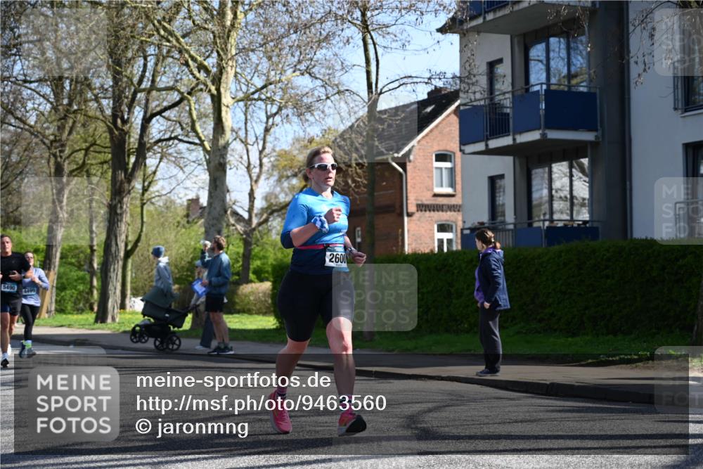 12.04.2026 - 45. Internationalen Wilhelmsburger Insellauf J. Mangold http://msf.ph/oto/9463560 12.04.2026 10:53:15 Ziel 2162, 4943, 4801, 4802, 5544, 4499, 4277, 2600, 5490, 5576, 5614, 4750, 2593, 2834, 2554, 5617, 5650, 5650, 4338, 5406 meine-sportfotos.de