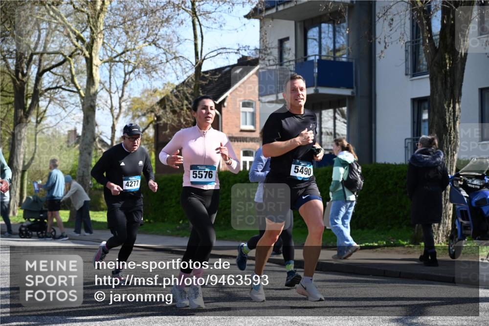 12.04.2026 - 45. Internationalen Wilhelmsburger Insellauf J. Mangold http://msf.ph/oto/9463593 12.04.2026 10:53:18 Ziel 2162, 4943, 4801, 4802, 5544, 4499, 4277, 2600, 5490, 5576, 5614, 4750, 2593, 2834, 2834, 2554, 5617, 5650, 4338, 5406, 2368, 5347 meine-sportfotos.de