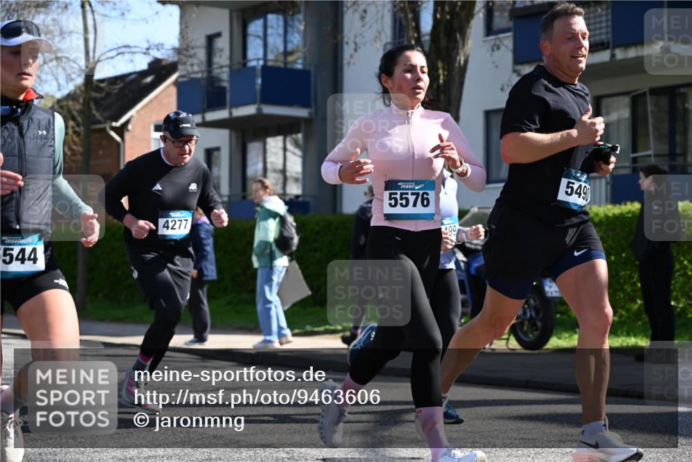 12.04.2026 - 45. Internationalen Wilhelmsburger Insellauf J. Mangold http://msf.ph/oto/9463606 12.04.2026 10:53:19 Ziel 2162, 4943, 4801, 4802, 5544, 4499, 4277, 2600, 5490, 5576, 5614, 4750, 2593, 2834, 2554, 5617, 5650, 4338, 5406, 2368, 5347, 3399 meine-sportfotos.de