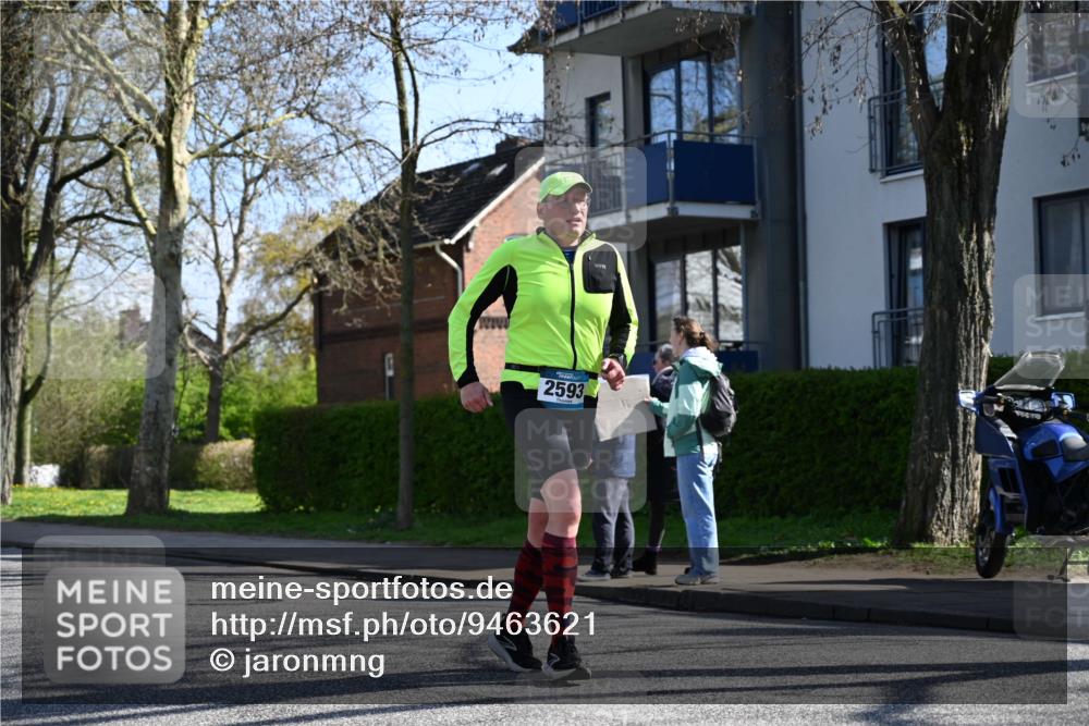 12.04.2026 - 45. Internationalen Wilhelmsburger Insellauf J. Mangold http://msf.ph/oto/9463621 12.04.2026 10:53:22 Ziel 4943, 4801, 4802, 5544, 4499, 4277, 2600, 5490, 5576, 5614, 4750, 2593, 2834, 2554, 5617, 5650, 4338, 5406, 2368, 5347, 3399, 2606 meine-sportfotos.de