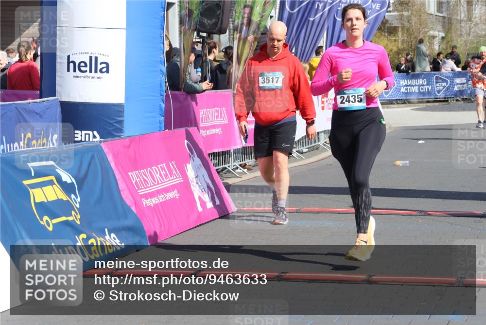 12.04.2026 - 45. Internationalen Wilhelmsburger Insellauf Strokosch-Dieckow http://msf.ph/oto/9463633 12.04.2026 11:13:00 Ziel 2435, 3517, 2739 meine-sportfotos.de