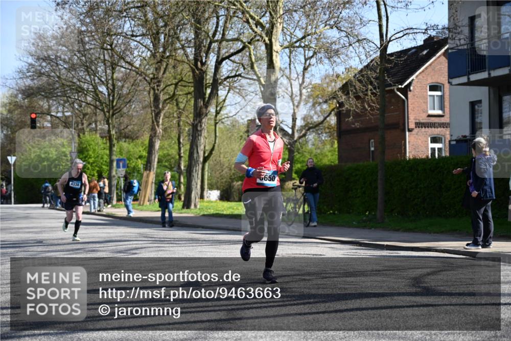 12.04.2026 - 45. Internationalen Wilhelmsburger Insellauf J. Mangold http://msf.ph/oto/9463663 12.04.2026 10:53:34 Ziel 5614, 4750, 2593, 2834, 2554, 5617, 5650, 4338, 5406, 2368, 5347, 3399, 2606, 2606, 3918, 5740, 2958, 2957, 2895, 3724 meine-sportfotos.de