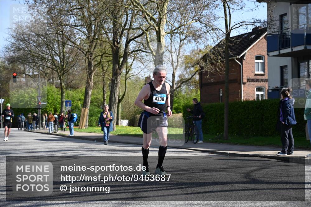 12.04.2026 - 45. Internationalen Wilhelmsburger Insellauf J. Mangold http://msf.ph/oto/9463687 12.04.2026 10:53:38 Ziel 5614, 4750, 2593, 2834, 2554, 5617, 5650, 4338, 5406, 2368, 5347, 3399, 2606, 3918, 5740, 3918, 5740, 2958, 2957, 2895, 3724, 2399 meine-sportfotos.de