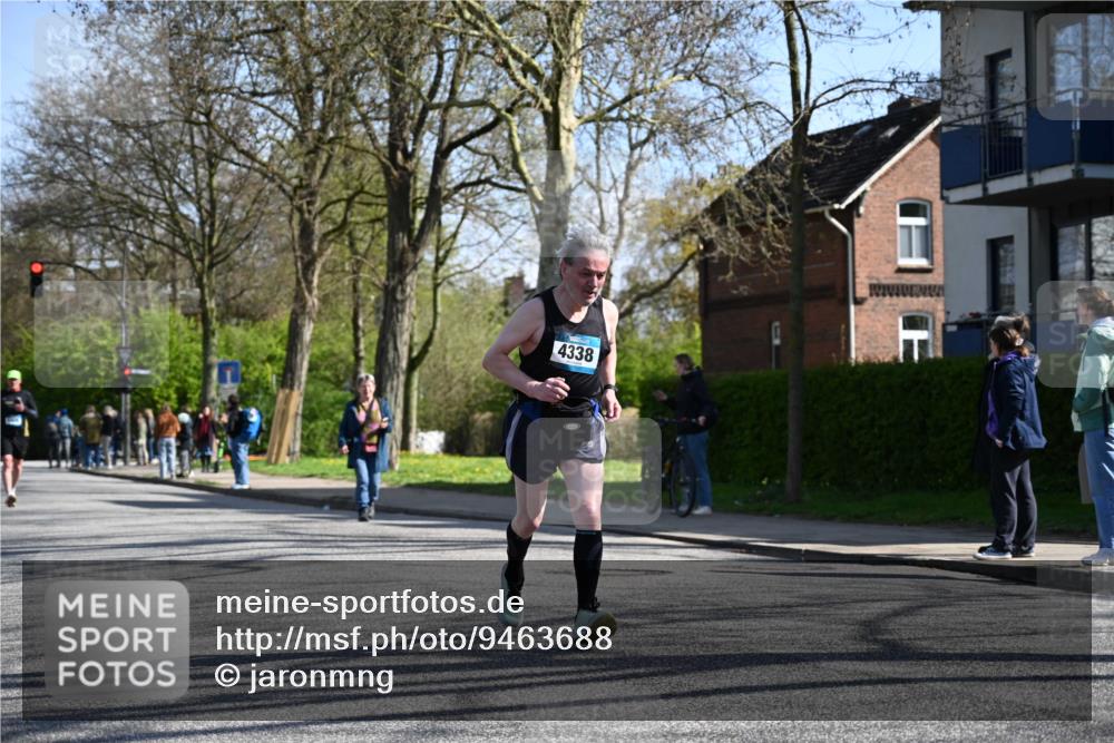 12.04.2026 - 45. Internationalen Wilhelmsburger Insellauf J. Mangold http://msf.ph/oto/9463688 12.04.2026 10:53:38 Ziel 5614, 4750, 2593, 2834, 2554, 5617, 5650, 4338, 5406, 2368, 5347, 3399, 2606, 3918, 5740, 3918, 5740, 2958, 2957, 2895, 3724, 2399 meine-sportfotos.de