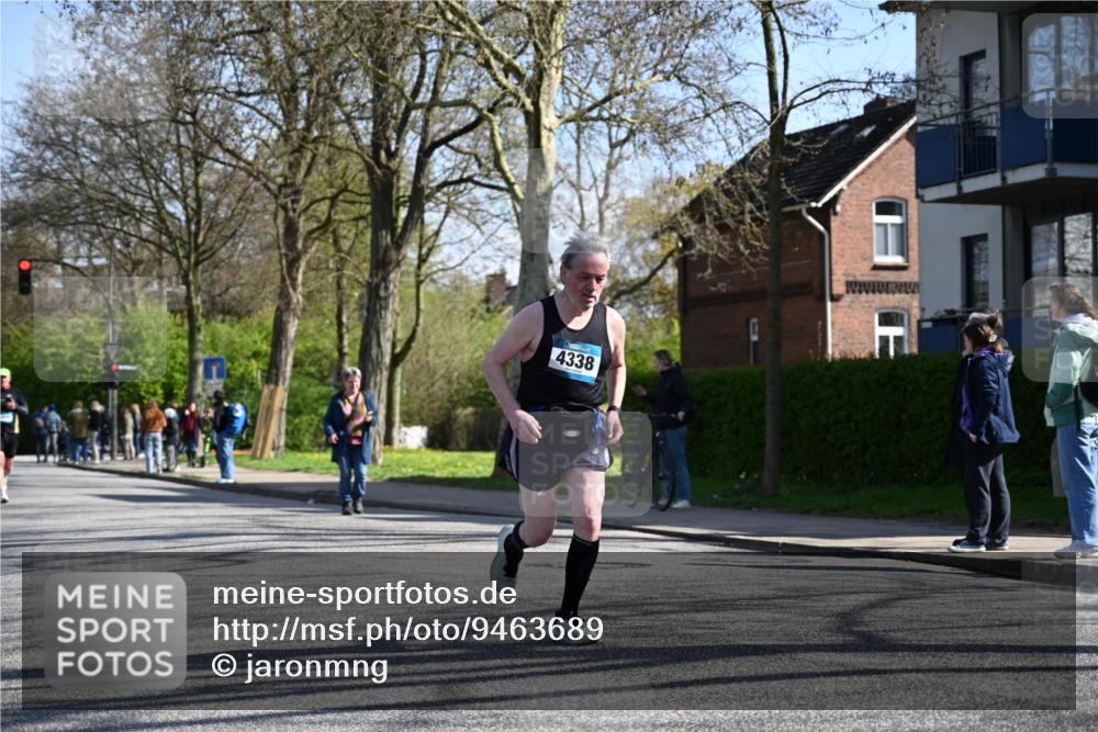 12.04.2026 - 45. Internationalen Wilhelmsburger Insellauf J. Mangold http://msf.ph/oto/9463689 12.04.2026 10:53:38 Ziel 5614, 4750, 2593, 2834, 2554, 5617, 5650, 4338, 5406, 2368, 5347, 3399, 2606, 3918, 5740, 3918, 5740, 2958, 2957, 2895, 3724, 2399 meine-sportfotos.de