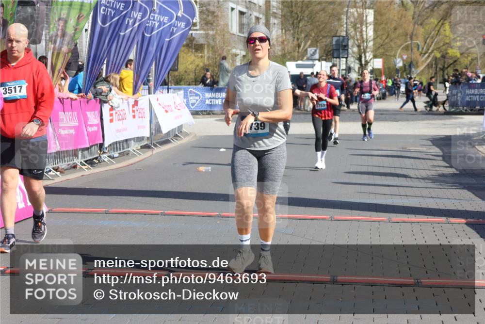 12.04.2026 - 45. Internationalen Wilhelmsburger Insellauf Strokosch-Dieckow http://msf.ph/oto/9463693 12.04.2026 11:13:01 Ziel 2435, 3517, 2739 meine-sportfotos.de