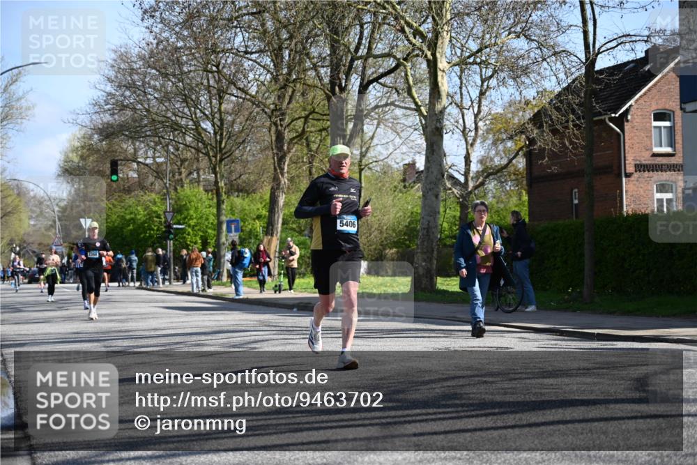12.04.2026 - 45. Internationalen Wilhelmsburger Insellauf J. Mangold http://msf.ph/oto/9463702 12.04.2026 10:53:44 Ziel 2554, 5617, 5650, 4338, 5406, 2368, 5347, 3399, 2606, 3918, 5740, 2958, 2957, 2895, 3724, 3724, 2399, 3580, 3596, 4131 meine-sportfotos.de
