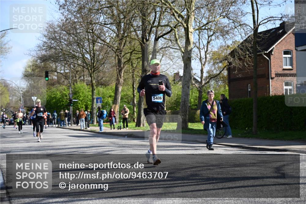 12.04.2026 - 45. Internationalen Wilhelmsburger Insellauf J. Mangold http://msf.ph/oto/9463707 12.04.2026 10:53:44 Ziel 2554, 5617, 5650, 4338, 5406, 2368, 5347, 3399, 2606, 3918, 5740, 2958, 2957, 2895, 3724, 3724, 2399, 3580, 3596, 4131 meine-sportfotos.de