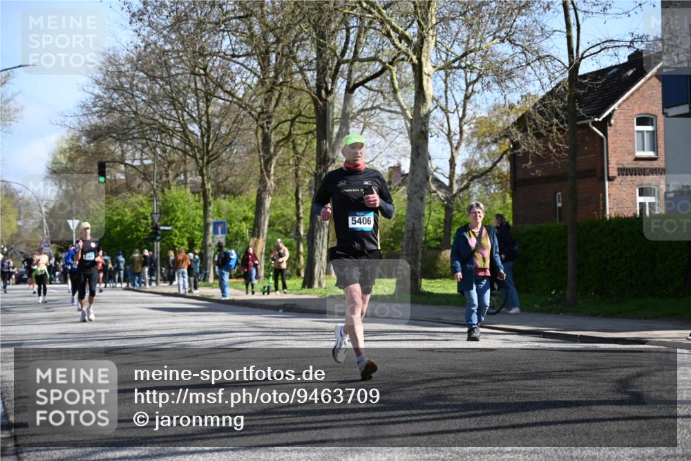 12.04.2026 - 45. Internationalen Wilhelmsburger Insellauf J. Mangold http://msf.ph/oto/9463709 12.04.2026 10:53:44 Ziel 2554, 5617, 5650, 4338, 5406, 2368, 5347, 3399, 2606, 3918, 5740, 2958, 2957, 2895, 3724, 3724, 2399, 3580, 3596, 4131 meine-sportfotos.de