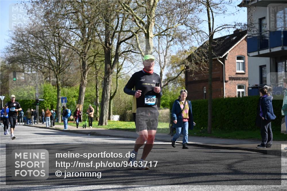 12.04.2026 - 45. Internationalen Wilhelmsburger Insellauf J. Mangold http://msf.ph/oto/9463717 12.04.2026 10:53:45 Ziel 2554, 5617, 5650, 4338, 5406, 2368, 5347, 3399, 2606, 3918, 5740, 2958, 2957, 2895, 3724, 2399, 3580, 3596, 4131 meine-sportfotos.de