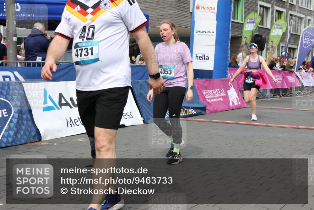 12.04.2026 - 45. Internationalen Wilhelmsburger Insellauf Strokosch-Dieckow http://msf.ph/oto/9463733 12.04.2026 13:16:23 Ziel 4053, 5686, 4814, 4491, 2681, 5839, 5582 meine-sportfotos.de