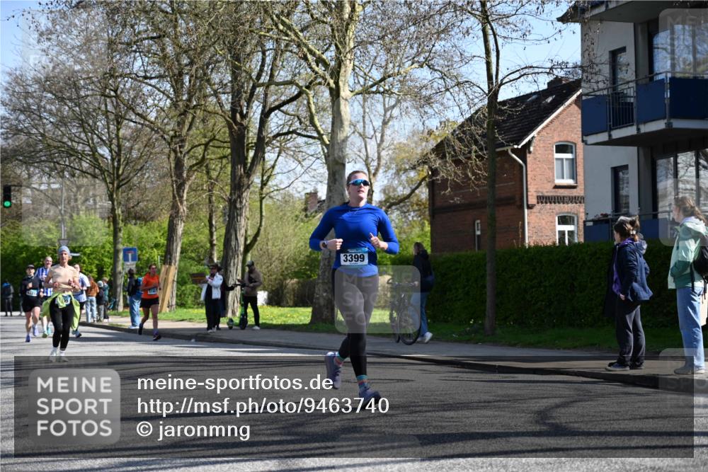 12.04.2026 - 45. Internationalen Wilhelmsburger Insellauf J. Mangold http://msf.ph/oto/9463740 12.04.2026 10:53:51 Ziel 5650, 4338, 5406, 2368, 5347, 3399, 2606, 3918, 5740, 2958, 2957, 2895, 2958, 2957, 2895, 3724, 2399, 3580, 3596, 4131, 3580, 3596, 4131, 2569, 4389, 4390 meine-sportfotos.de