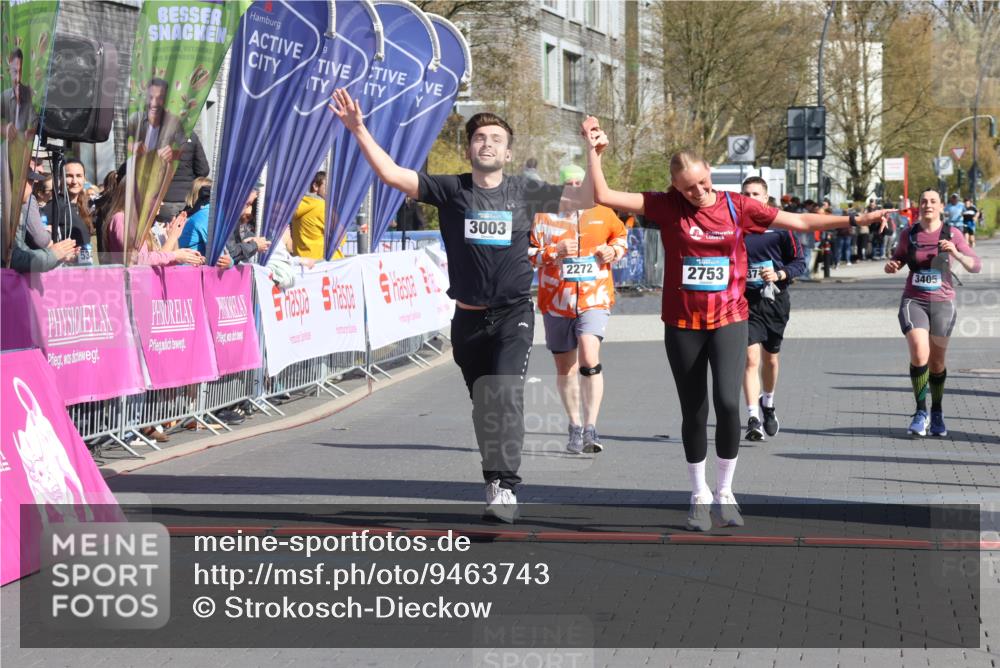 12.04.2026 - 45. Internationalen Wilhelmsburger Insellauf Strokosch-Dieckow http://msf.ph/oto/9463743 12.04.2026 11:13:05 Ziel 2739, 3003, 2753, 2272, 3718, 3405 meine-sportfotos.de