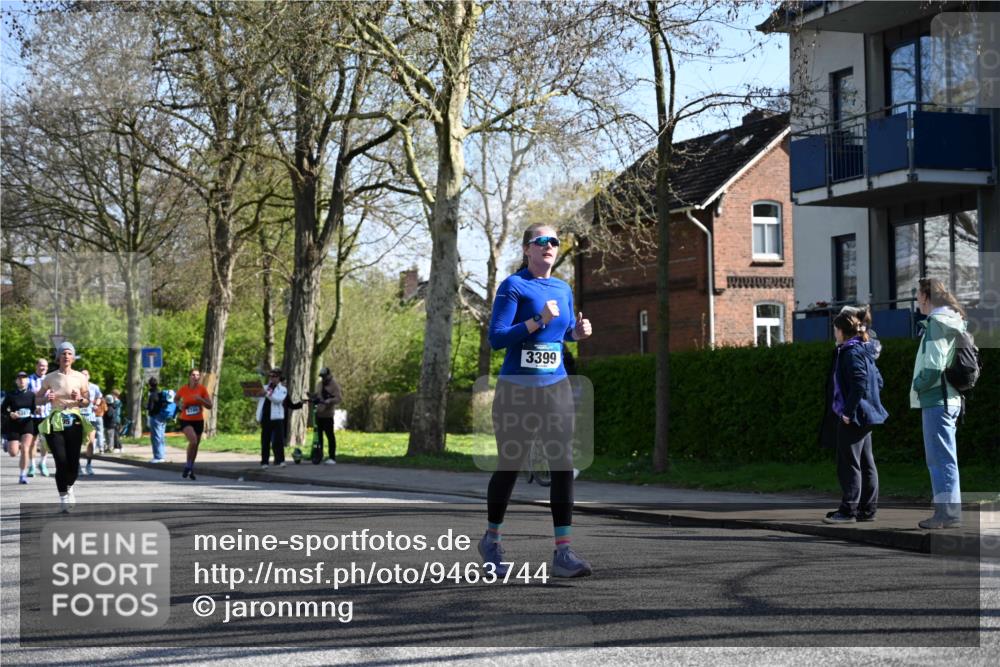 12.04.2026 - 45. Internationalen Wilhelmsburger Insellauf J. Mangold http://msf.ph/oto/9463744 12.04.2026 10:53:52 Ziel 5650, 4338, 5406, 2368, 5347, 3399, 2606, 3918, 5740, 2958, 2957, 2895, 3724, 2399, 3580, 3596, 4131, 2569, 4389, 4390, 2701 meine-sportfotos.de