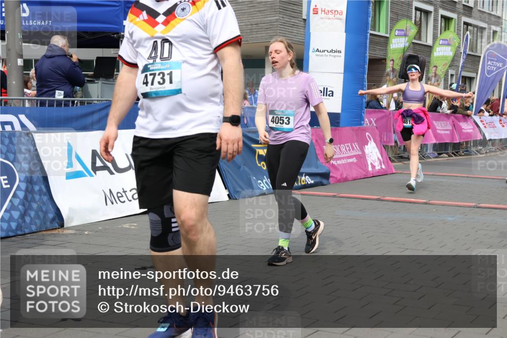 12.04.2026 - 45. Internationalen Wilhelmsburger Insellauf Strokosch-Dieckow http://msf.ph/oto/9463756 12.04.2026 13:16:23 Ziel 4053, 5686, 4814, 4491, 2681, 5839, 5582 meine-sportfotos.de