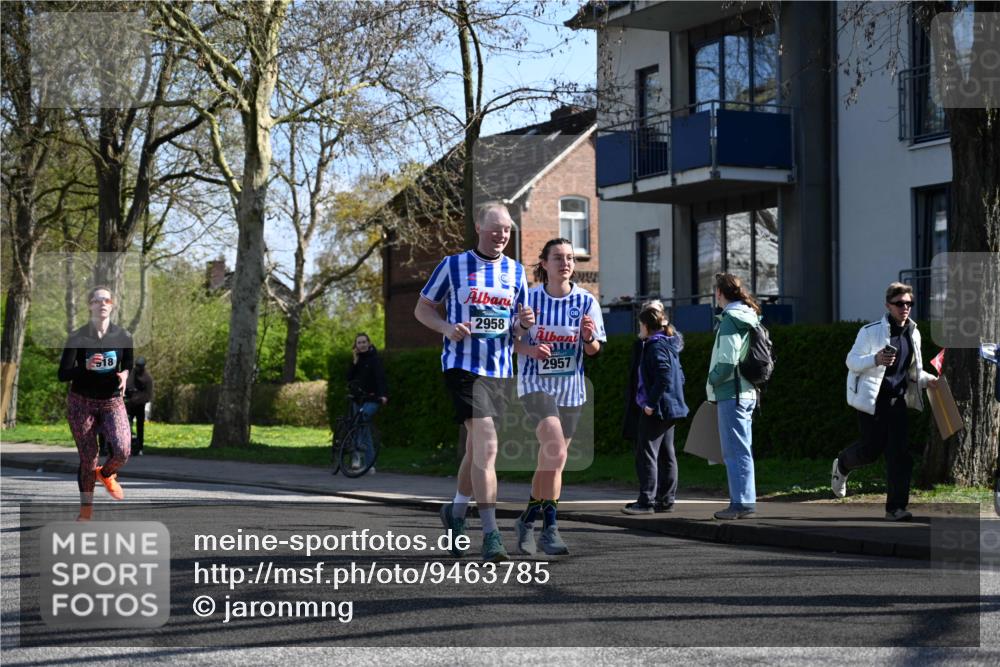 12.04.2026 - 45. Internationalen Wilhelmsburger Insellauf J. Mangold http://msf.ph/oto/9463785 12.04.2026 10:54:00 Ziel 5406, 2368, 5347, 3399, 2606, 3918, 5740, 2958, 2957, 2895, 3724, 2399, 3580, 3596, 4131, 2569, 4389, 4390, 2701 meine-sportfotos.de