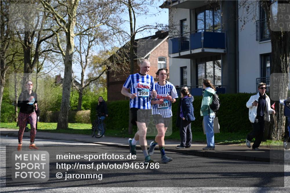 12.04.2026 - 45. Internationalen Wilhelmsburger Insellauf J. Mangold http://msf.ph/oto/9463786 12.04.2026 10:54:00 Ziel 5406, 2368, 5347, 3399, 2606, 3918, 5740, 2958, 2957, 2895, 3724, 2399, 3580, 3596, 4131, 2569, 4389, 4390, 2701 meine-sportfotos.de