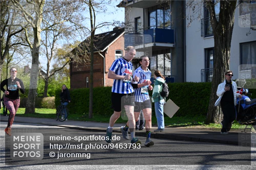 12.04.2026 - 45. Internationalen Wilhelmsburger Insellauf J. Mangold http://msf.ph/oto/9463793 12.04.2026 10:54:00 Ziel 5406, 2368, 5347, 3399, 2606, 3918, 5740, 2958, 2957, 2895, 3724, 2399, 3580, 3596, 4131, 2569, 4389, 4390, 2701 meine-sportfotos.de