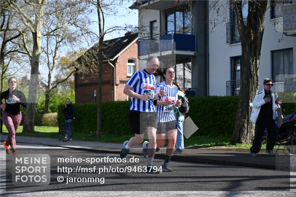 12.04.2026 - 45. Internationalen Wilhelmsburger Insellauf J. Mangold http://msf.ph/oto/9463794 12.04.2026 10:54:00 Ziel 5406, 2368, 5347, 3399, 2606, 3918, 5740, 2958, 2957, 2895, 3724, 2399, 3580, 3596, 4131, 2569, 4389, 4390, 2701 meine-sportfotos.de