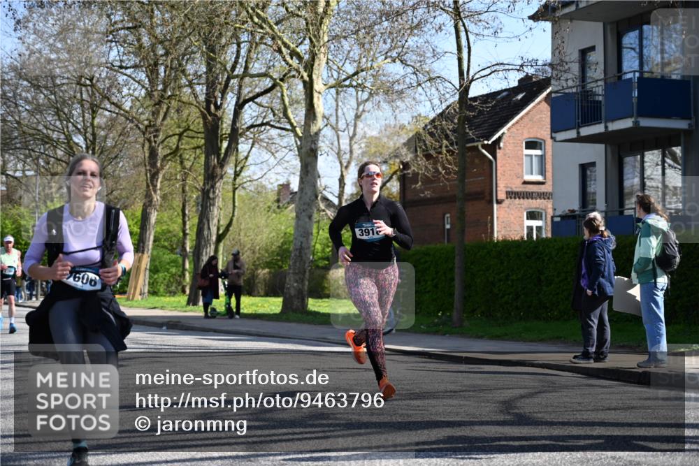12.04.2026 - 45. Internationalen Wilhelmsburger Insellauf J. Mangold http://msf.ph/oto/9463796 12.04.2026 10:54:01 Ziel 2368, 5347, 3399, 2606, 3918, 5740, 2958, 2957, 2895, 3724, 2399, 3580, 3596, 4131, 2569, 4389, 4390, 2701 meine-sportfotos.de