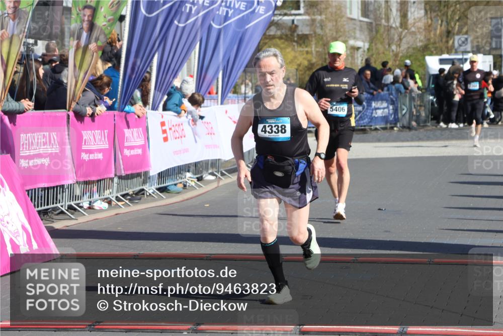 12.04.2026 - 45. Internationalen Wilhelmsburger Insellauf Strokosch-Dieckow http://msf.ph/oto/9463823 12.04.2026 10:54:12 Ziel 4338, 5406 meine-sportfotos.de