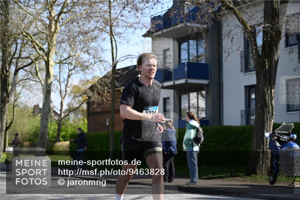 12.04.2026 - 45. Internationalen Wilhelmsburger Insellauf J. Mangold http://msf.ph/oto/9463828 12.04.2026 10:54:09 Ziel 2606, 3918, 5740, 2958, 2957, 2895, 3724, 2399, 3580, 3596, 4131, 2569, 4389, 4390, 2701, 4687, 3818, 4711 meine-sportfotos.de