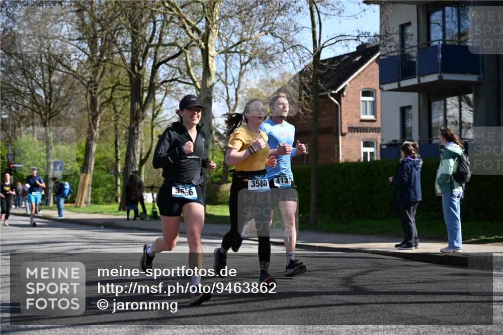 12.04.2026 - 45. Internationalen Wilhelmsburger Insellauf J. Mangold http://msf.ph/oto/9463862 12.04.2026 10:54:17 Ziel 3724, 2399, 3580, 3596, 4131, 2569, 4389, 4390, 2701, 4687, 3818, 4711, 2088, 5660, 5317 meine-sportfotos.de