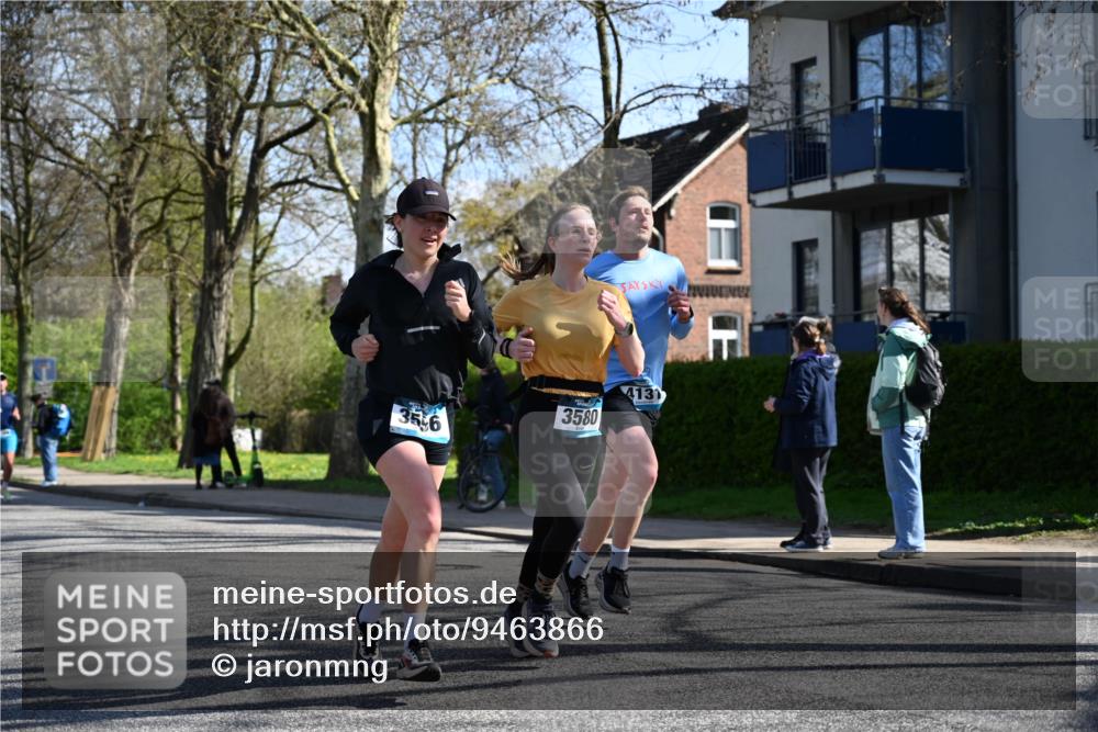 12.04.2026 - 45. Internationalen Wilhelmsburger Insellauf J. Mangold http://msf.ph/oto/9463866 12.04.2026 10:54:17 Ziel 3724, 2399, 3580, 3596, 4131, 2569, 4389, 4390, 2701, 4687, 3818, 4711, 2088, 5660, 5317 meine-sportfotos.de
