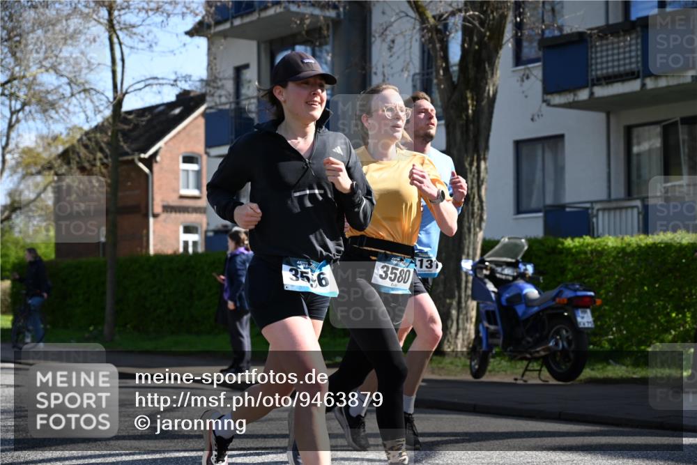 12.04.2026 - 45. Internationalen Wilhelmsburger Insellauf J. Mangold http://msf.ph/oto/9463879 12.04.2026 10:54:18 Ziel 3724, 2399, 3580, 3596, 4131, 2569, 4389, 4390, 2701, 4687, 3818, 3818, 4711, 2088, 5660, 5317 meine-sportfotos.de