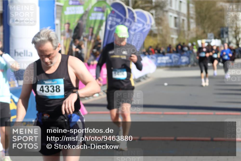 12.04.2026 - 45. Internationalen Wilhelmsburger Insellauf Strokosch-Dieckow http://msf.ph/oto/9463880 12.04.2026 10:54:16 Ziel 4338, 5406 meine-sportfotos.de