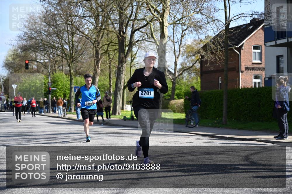 12.04.2026 - 45. Internationalen Wilhelmsburger Insellauf J. Mangold http://msf.ph/oto/9463888 12.04.2026 10:54:25 Ziel 3580, 3596, 4131, 2569, 4389, 4390, 2701, 4687, 3818, 4711, 2088, 5660, 5317, 2821, 2855, 4585, 2324 meine-sportfotos.de