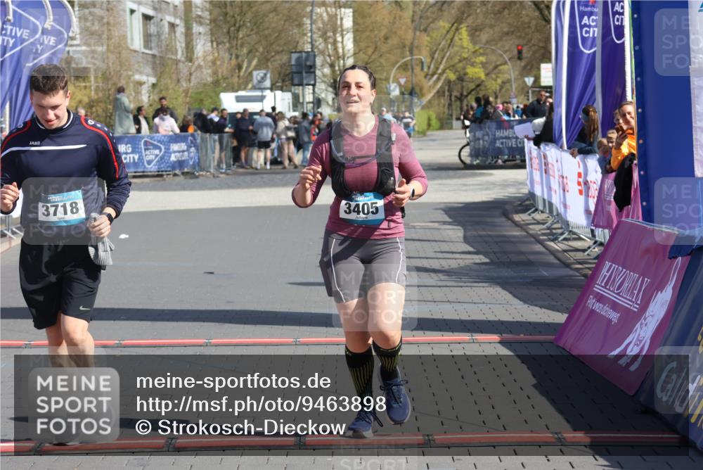 12.04.2026 - 45. Internationalen Wilhelmsburger Insellauf Strokosch-Dieckow http://msf.ph/oto/9463898 12.04.2026 11:13:09 Ziel 3003, 2753, 2272, 3718, 3405 meine-sportfotos.de