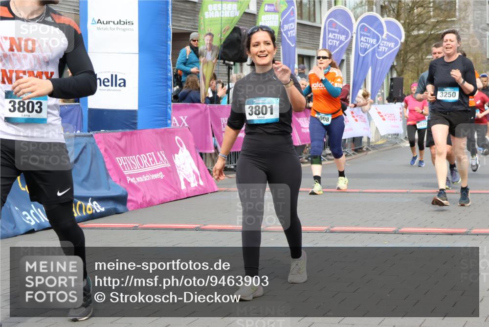12.04.2026 - 45. Internationalen Wilhelmsburger Insellauf Strokosch-Dieckow http://msf.ph/oto/9463903 12.04.2026 13:16:14 Ziel 3803, 3801, 3250, 5008, 2853, 3280, 3244, 5292, 4861, 2032, 4731, 2884, 3850 meine-sportfotos.de