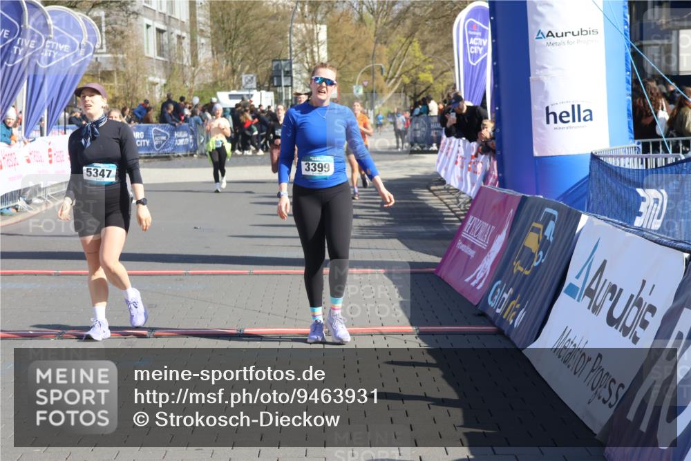 12.04.2026 - 45. Internationalen Wilhelmsburger Insellauf Strokosch-Dieckow http://msf.ph/oto/9463931 12.04.2026 10:54:24 Ziel 2368, 5347, 3399, 2606 meine-sportfotos.de