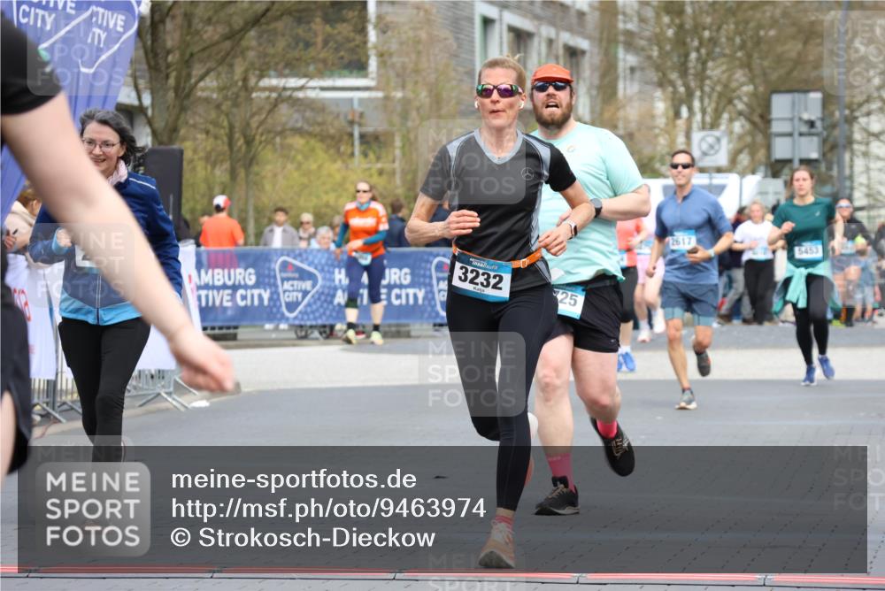 12.04.2026 - 45. Internationalen Wilhelmsburger Insellauf Strokosch-Dieckow http://msf.ph/oto/9463974 12.04.2026 13:15:54 Ziel 4366, 4227, 3232, 2774, 5725 meine-sportfotos.de