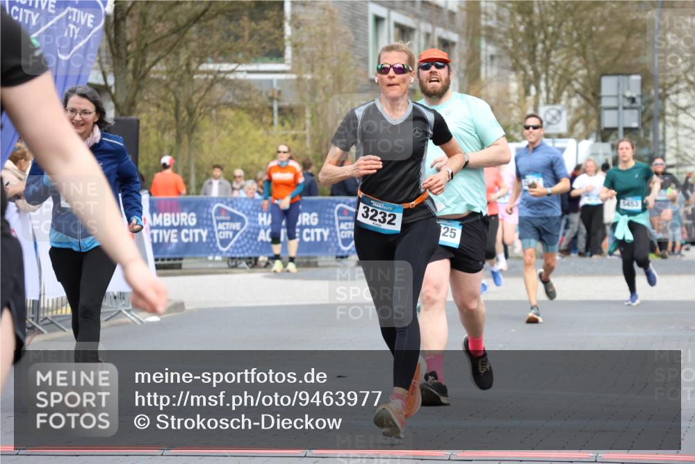 12.04.2026 - 45. Internationalen Wilhelmsburger Insellauf Strokosch-Dieckow http://msf.ph/oto/9463977 12.04.2026 13:15:54 Ziel 4366, 4227, 3232, 2774, 5725 meine-sportfotos.de