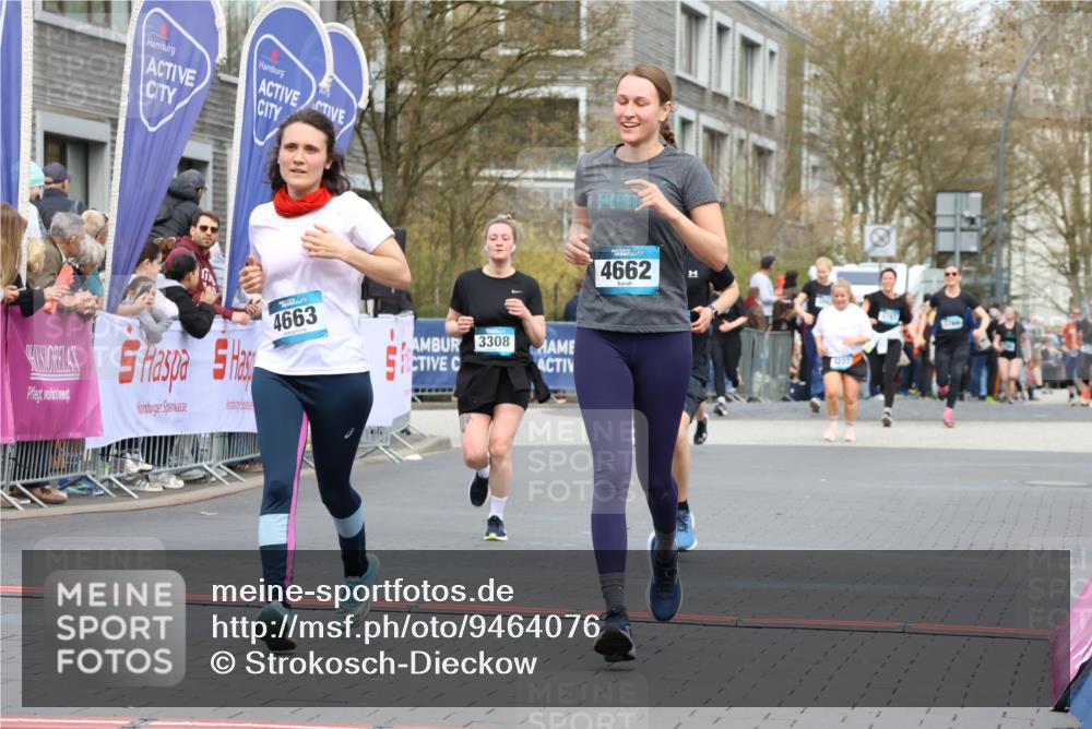 12.04.2026 - 45. Internationalen Wilhelmsburger Insellauf Strokosch-Dieckow http://msf.ph/oto/9464076 12.04.2026 13:15:40 Ziel 5755, 5029, 4662, 4663, 4559, 3308 meine-sportfotos.de
