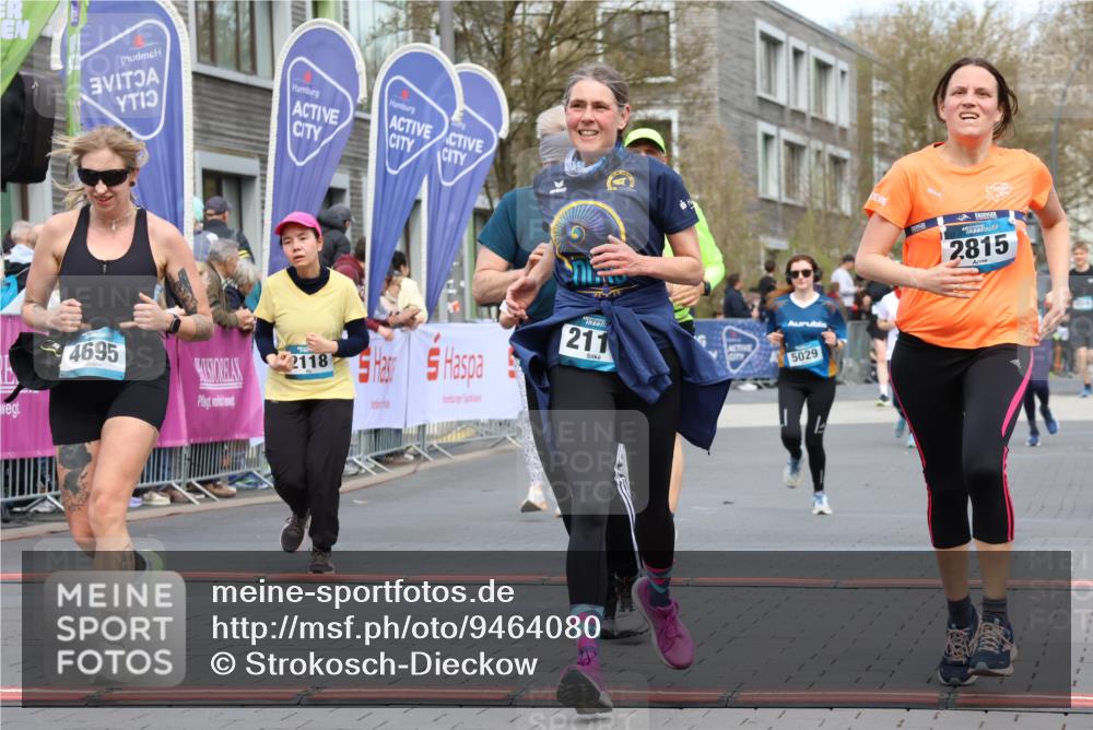12.04.2026 - 45. Internationalen Wilhelmsburger Insellauf Strokosch-Dieckow http://msf.ph/oto/9464080 12.04.2026 13:15:33 Ziel 2110, 4695, 2815, 2785, 2043, 2118, 5755, 5029 meine-sportfotos.de