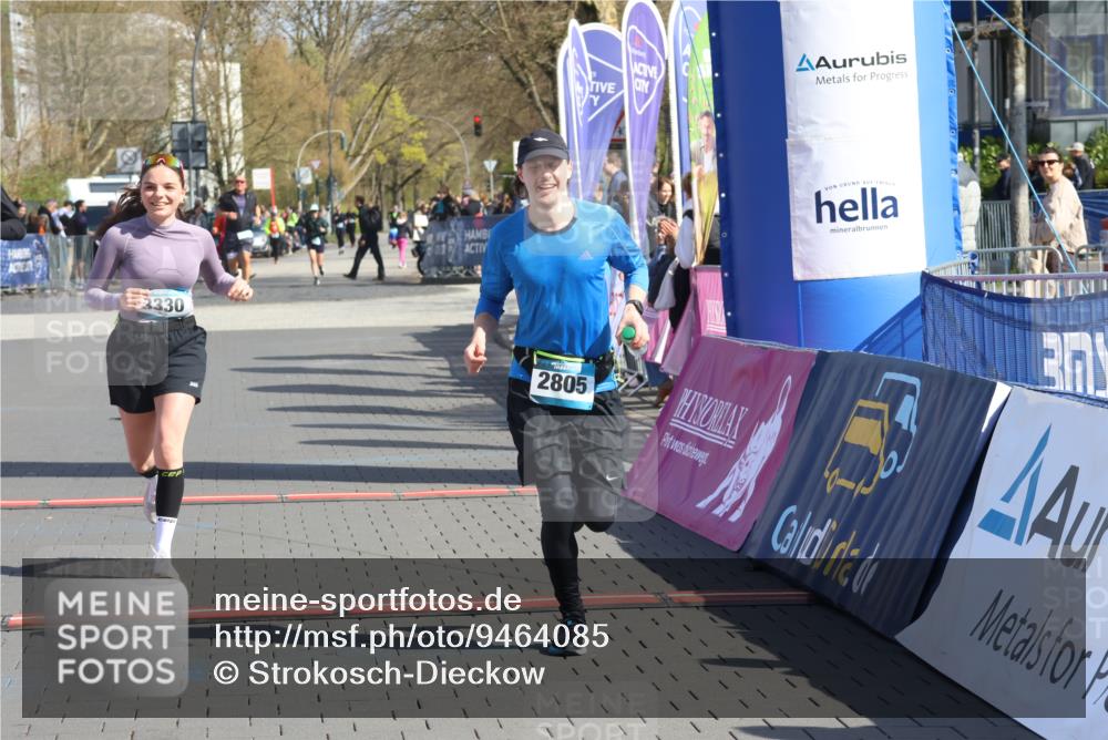 12.04.2026 - 45. Internationalen Wilhelmsburger Insellauf Strokosch-Dieckow http://msf.ph/oto/9464085 12.04.2026 11:14:23 Ziel 2410, 3330, 2486 meine-sportfotos.de