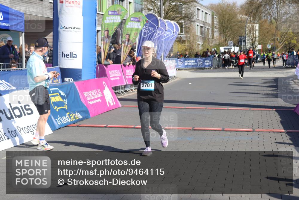 12.04.2026 - 45. Internationalen Wilhelmsburger Insellauf Strokosch-Dieckow http://msf.ph/oto/9464115 12.04.2026 10:54:59 Ziel 4390, 2701 meine-sportfotos.de